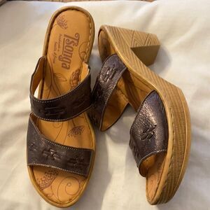 TSONGA PEWTER/BRONZE MULES.  LIGHTWEIGHT.  COMFY.  NEW